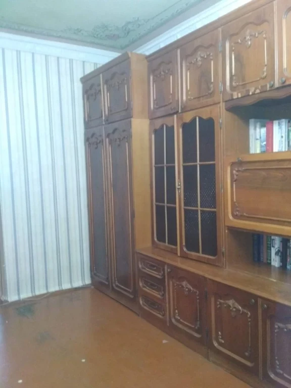Собственник Продаст 3-х комнатную квартиру на хол.горе(Паращ