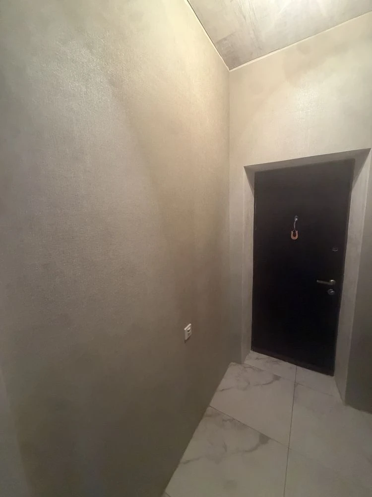 For sale: 2-bedroom apartment.