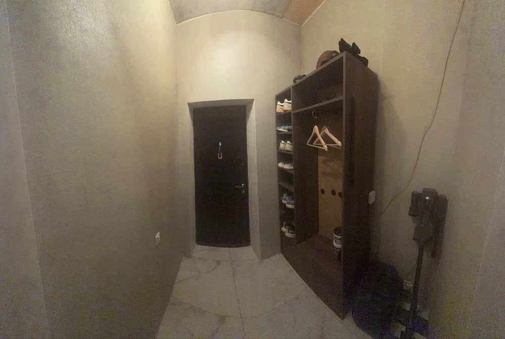 For sale: 2-bedroom apartment.