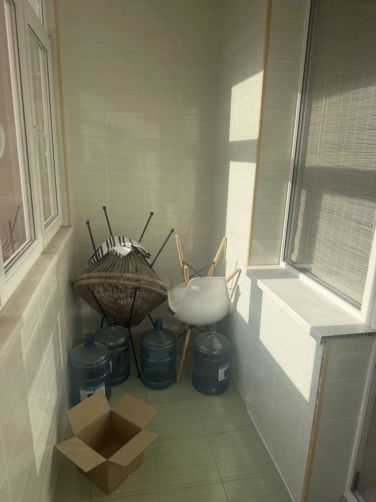For sale: 2-bedroom apartment.