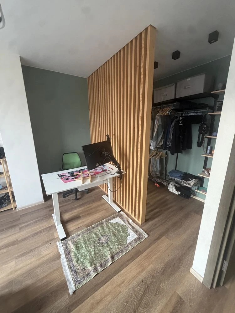 For sale: 2-bedroom apartment.