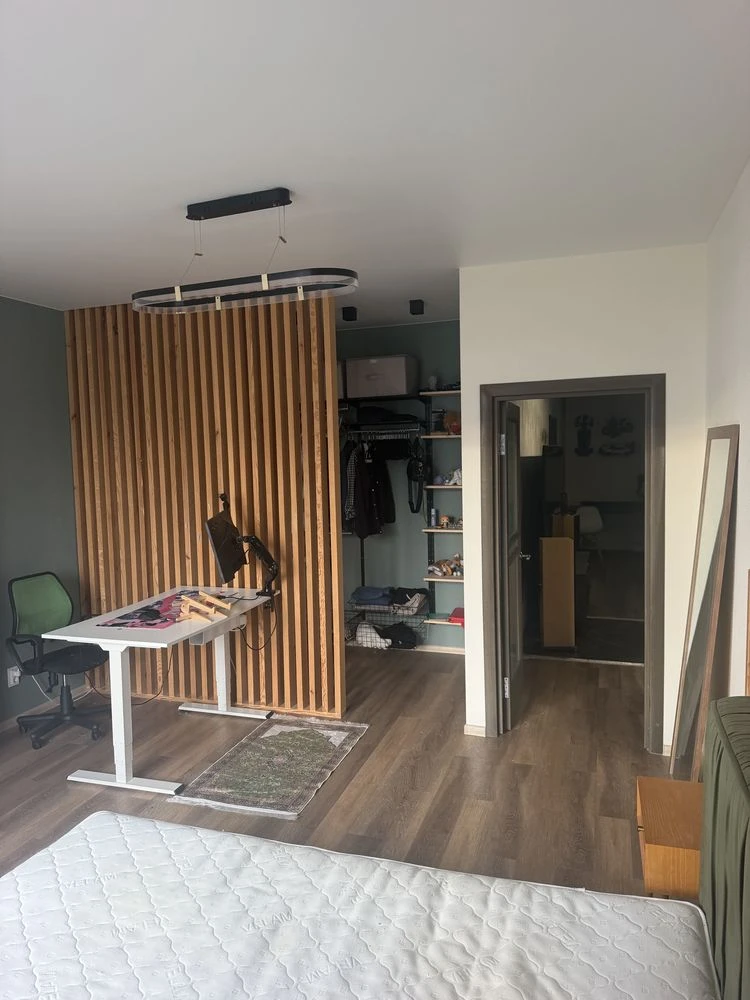 For sale: 2-bedroom apartment.