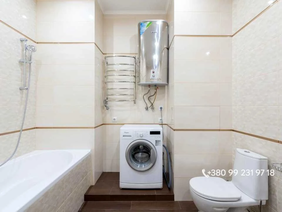 Apartment. Kyiv, Obolonska naberezhna st.