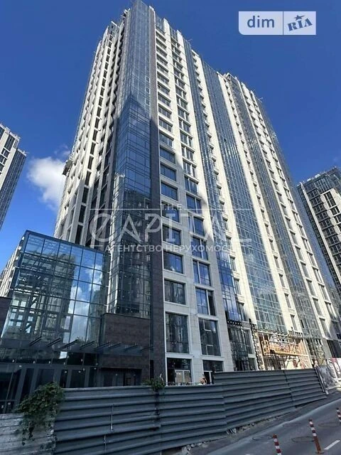 Sale of 4-room apartment 153 sq. m on Andriy Verkhoglyada St. 7 • I
