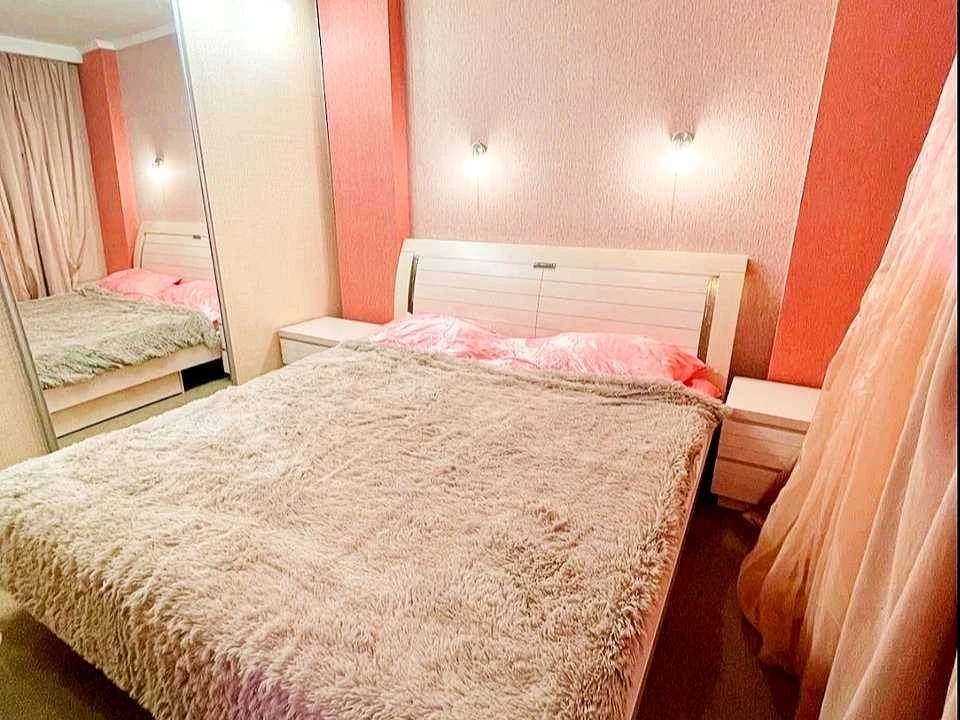 Apartment. Obolonska Pl.