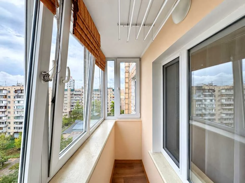 Apartment. Obolon Street, Kyiv