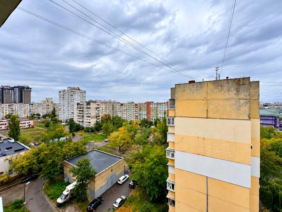 Apartment. Obolon Street, Kyiv