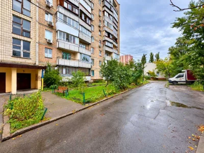 Apartment. Obolon Street, Kyiv