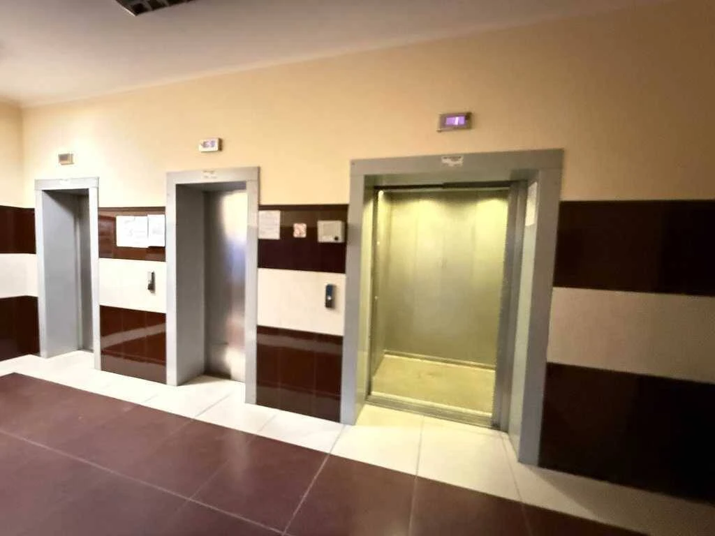 For Sale: 3-bedroom apartment, Kyiv, Pecerskyi district, Antonovych Street, 72