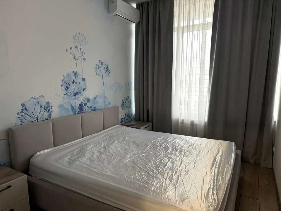 Квартира. Київ, вул. Митрополита Василя Липківського