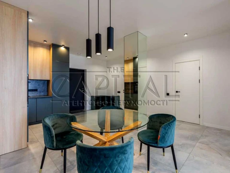 Apartment. Michael Boychuk st., Kyiv