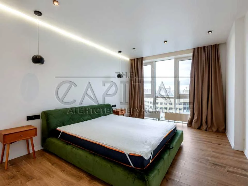Apartment. Michael Boychuk st., Kyiv