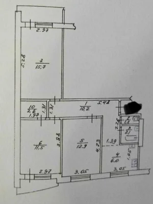 Продається чудова 3-кімнатна квартира, біля метро Спортивна.