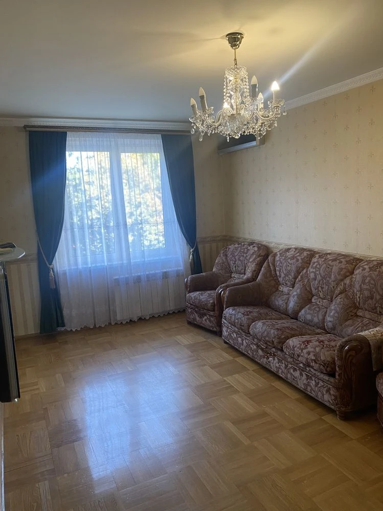 Продажа 3-комн. квартиры, ул. Студенческая, 2 минуты