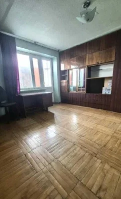 Продається 3-кімнатна квартира, Салтівка, ТРЦ Україна, проспект Ювілейний, покращена