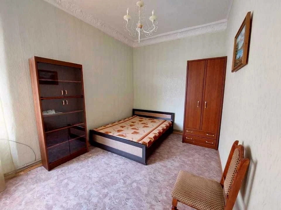 Apartment. Odessa, University Street