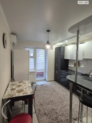 Long-Term Rental Apartment, Podil'