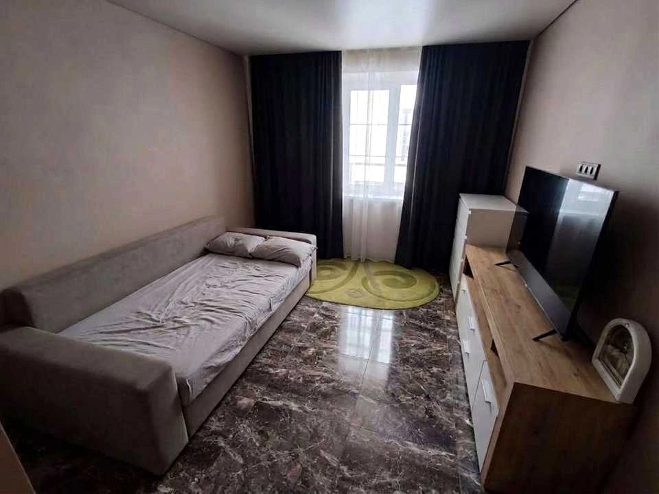 Apartment. Ivano-Frankivsk, Vysochana st.