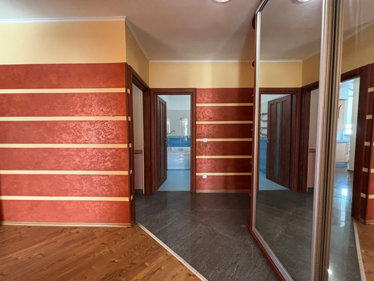 Трехкомнатная квартира_МА