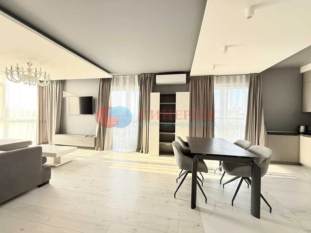 Rent a 2-bedroom apartment (63 sq m) in Kyiv, Pechersky District
