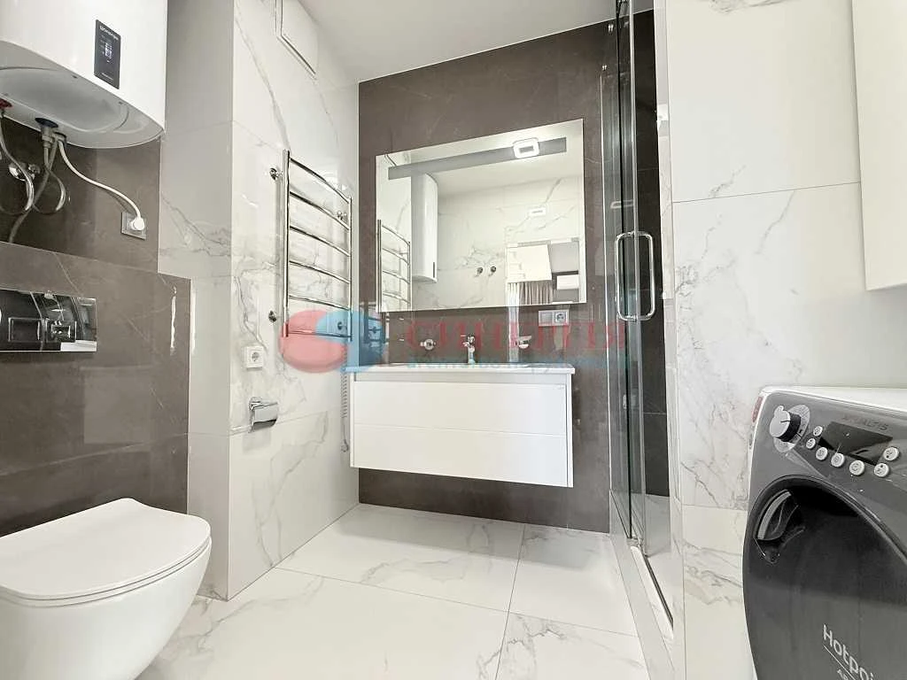Rent a 2-bedroom apartment (63 sq m) in Kyiv, Pechersky District
