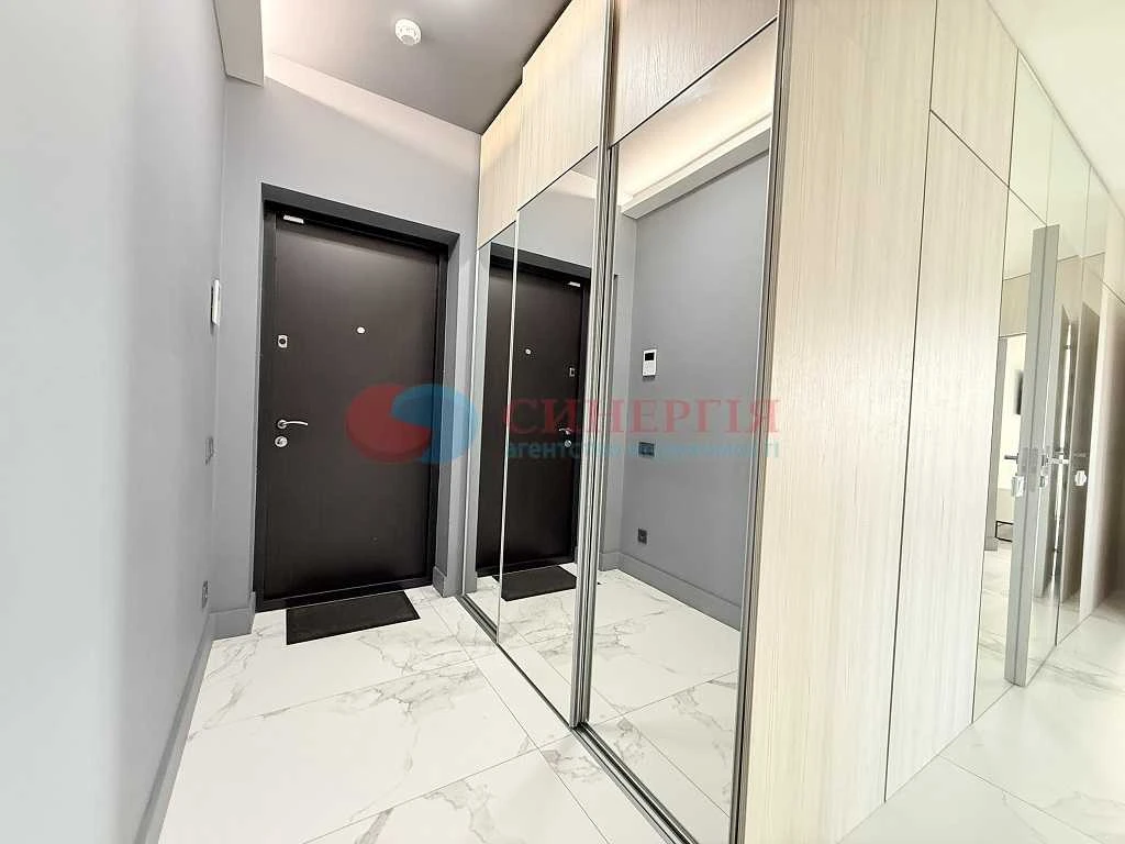 Rent a 2-bedroom apartment (63 sq m) in Kyiv, Pechersky District