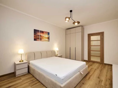 Apartment. Voskresenskaya st., Kyiv