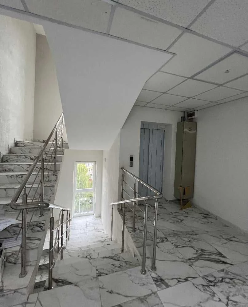 Sale of a 1-bedroom apartment 50 sq m from the developer, Striyiska Street