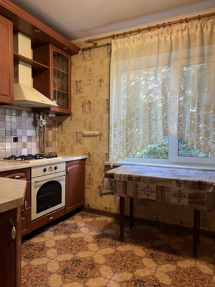Продаж трикімнатної квартири на Троєщині, Сержа Лифаря, 9/61