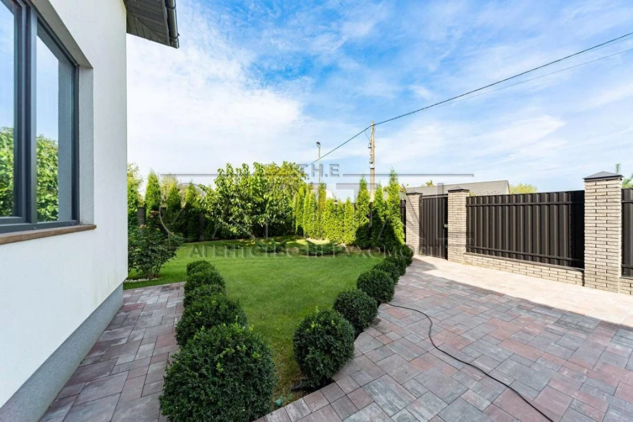Дом 4 комнаты 269 м² Осокорки с котельной