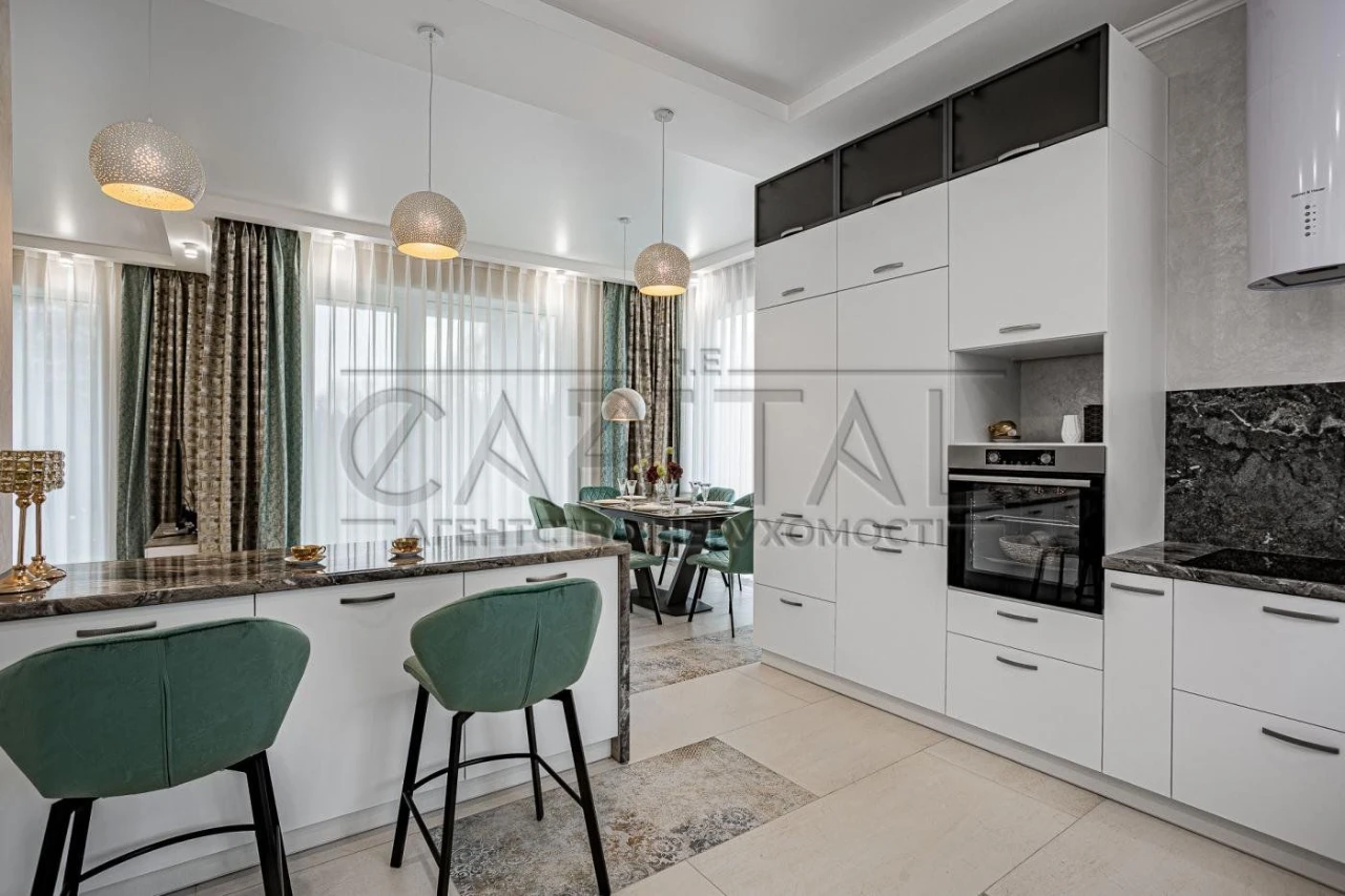 Дом 4 комнаты 269 м² Осокорки с котельной