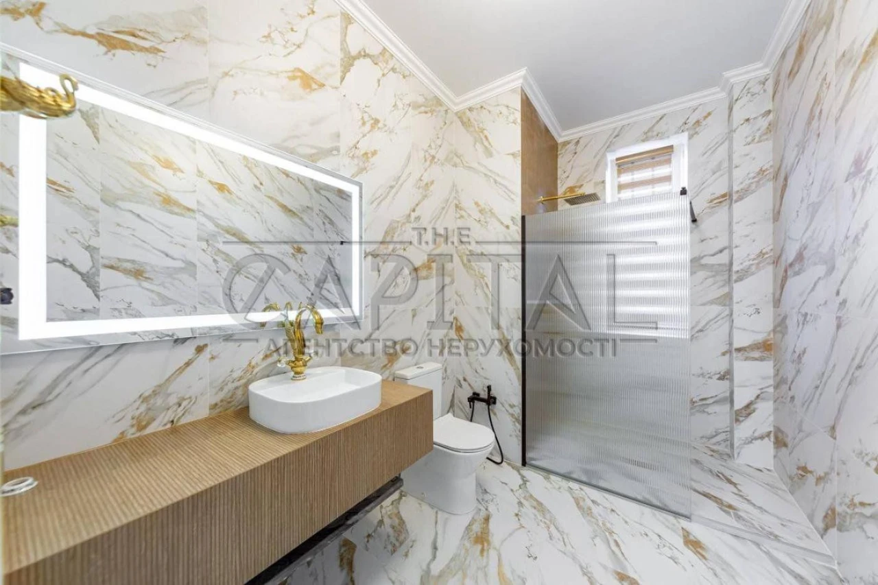Дом 4 комнаты 269 м² Осокорки с котельной