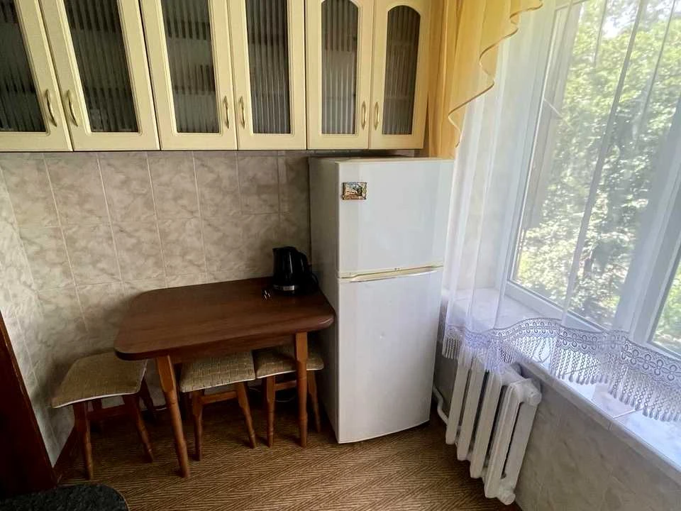 Квартира. Киев, проспект Алишера Навой