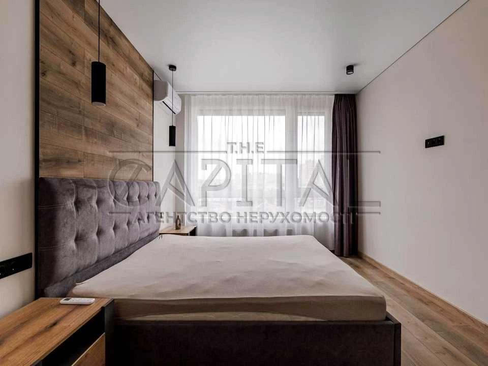 Apartment. Holosiivsky Prospect.
