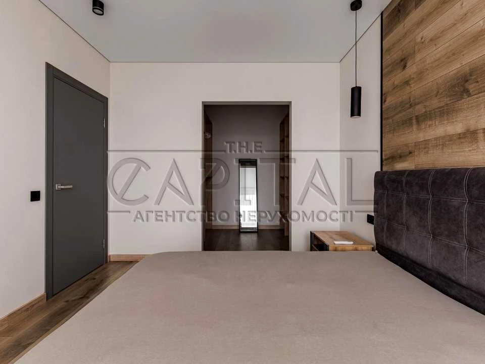 Apartment. Holosiivsky Prospect.