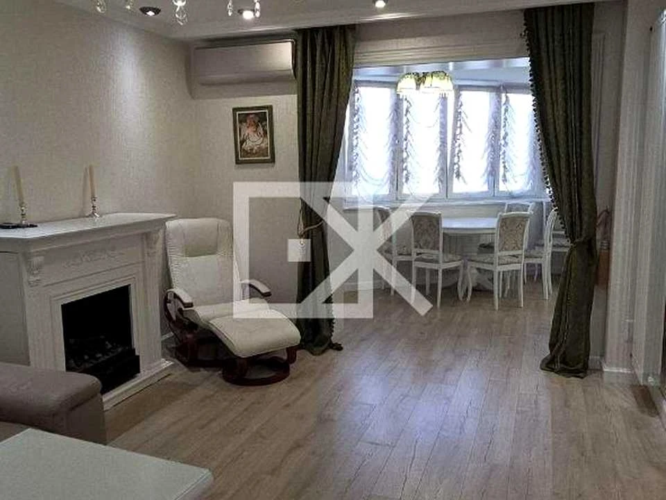 Apartment. Petro Grigorienko Street, Kyiv