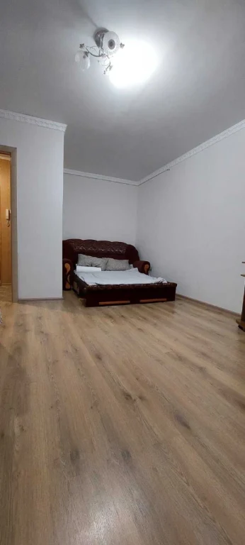 Apartment for Sale with Renovation in Шевchenkivsky District