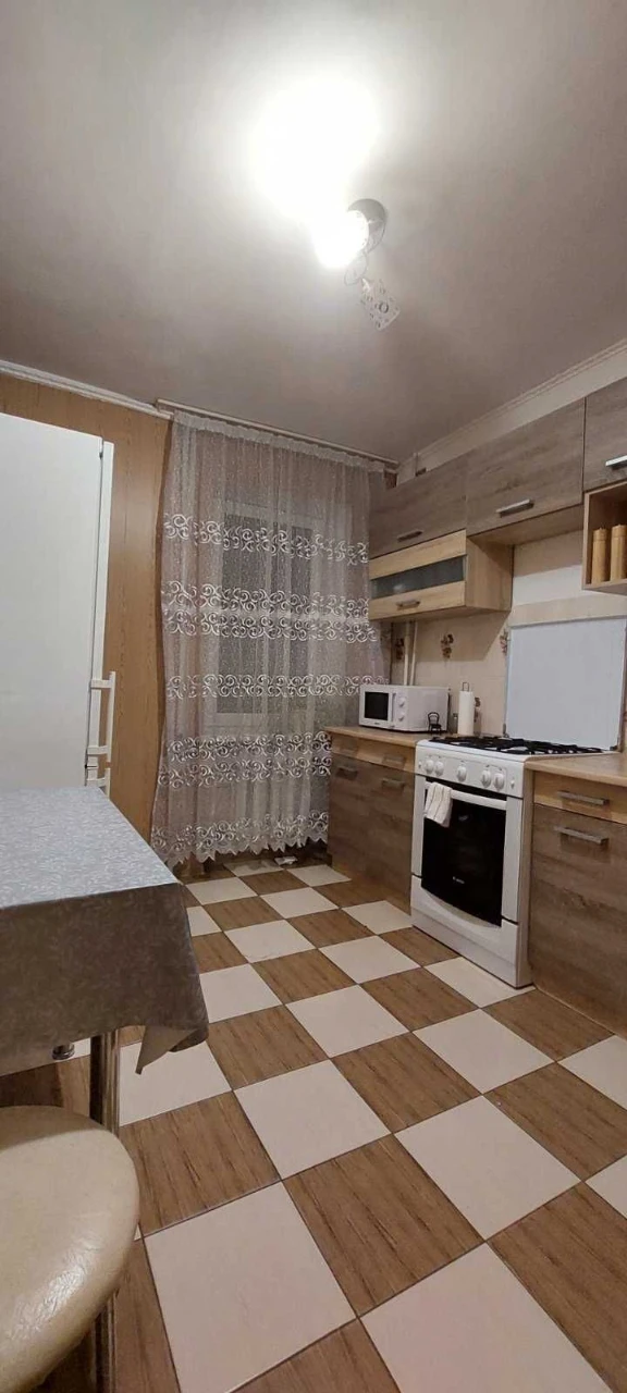 Apartment for Sale with Renovation in Шевchenkivsky District