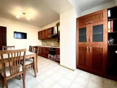 Urgent sale! 3-room apartment 100m2 New brick