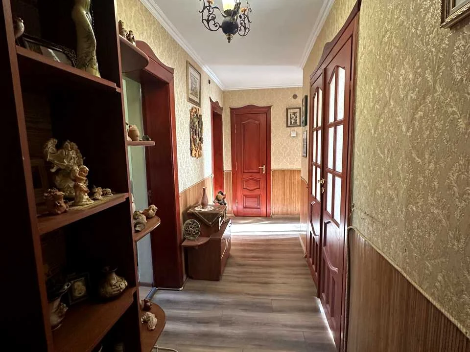 Квартира. Ивано-Франковск, Вовчинецкая ул.