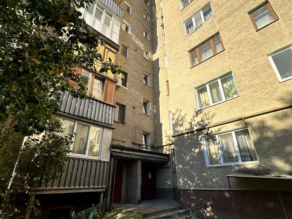 Квартира. Ивано-Франковск, Вовчинецкая ул.