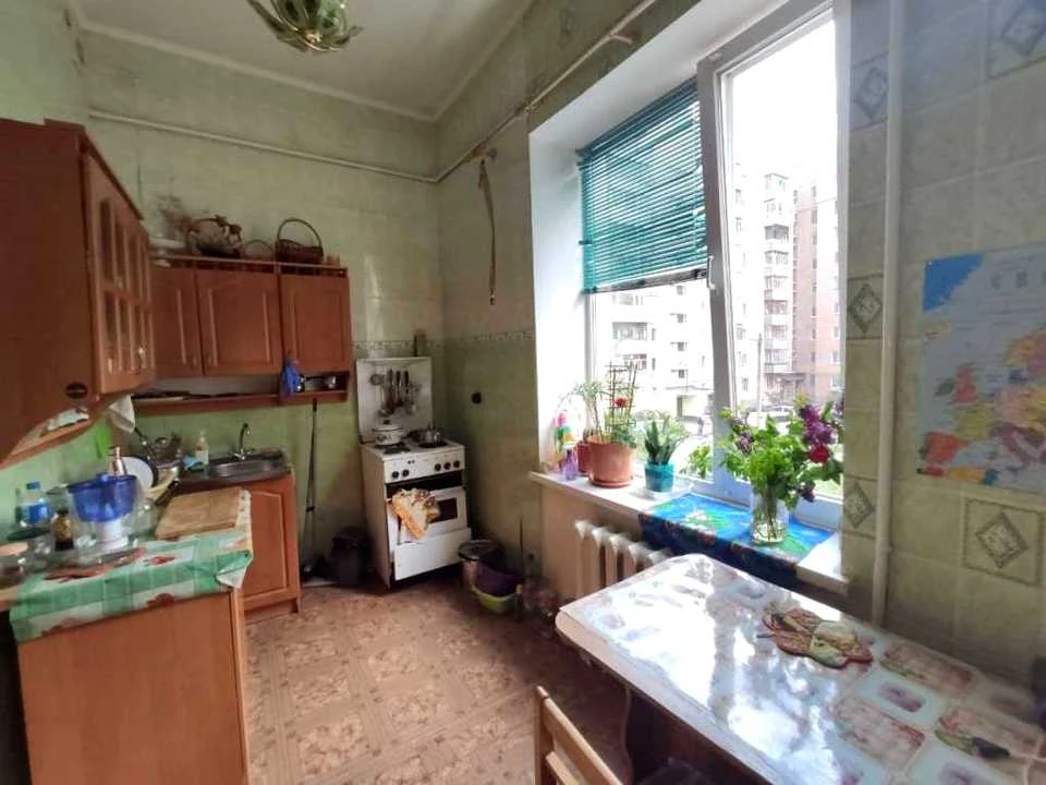 Apartment. Polutva, Polusna st.