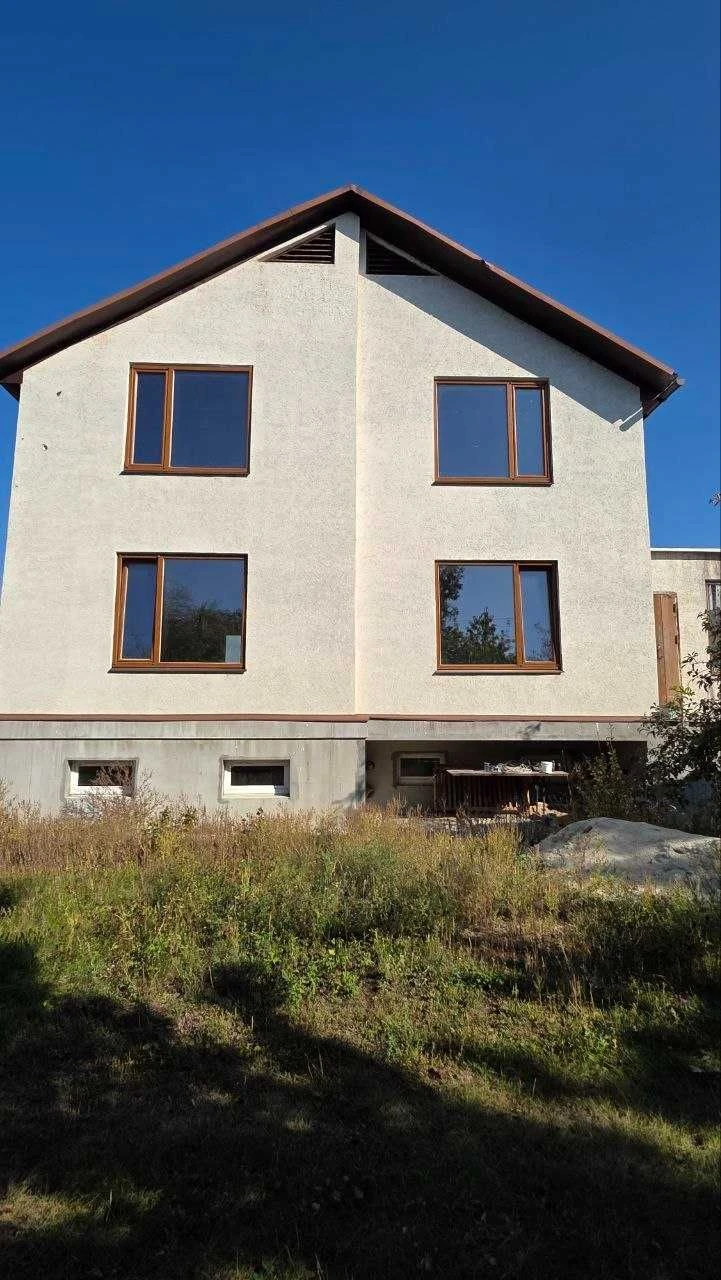 House for sale in the suburbs, 12 km from Poltava