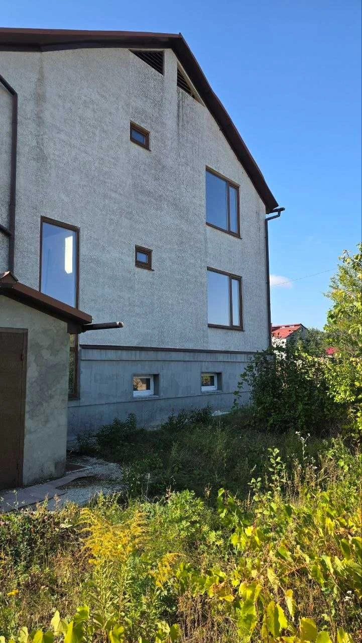 House for sale in the suburbs, 12 km from Poltava