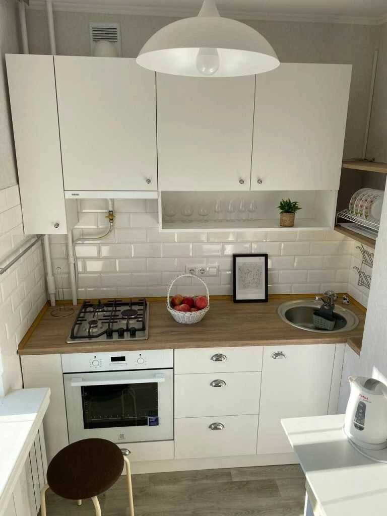 For Rent Long-Term: 3-Bedroom Apartment, Kyiv, Pecerskyi, Lesya Ukrainky