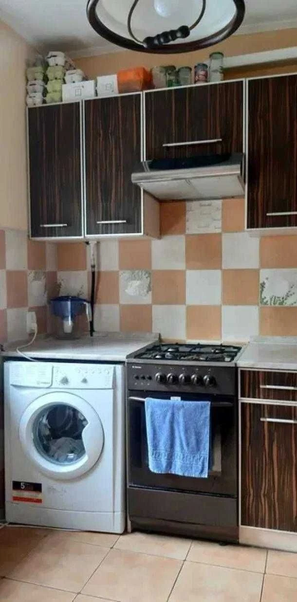 Продается 3-комнатная квартира в Залютино
