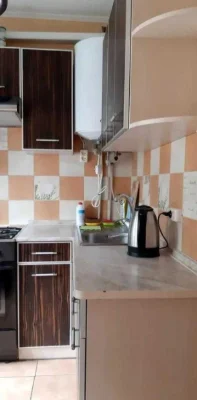 Продается 3-комнатная квартира в Залютино