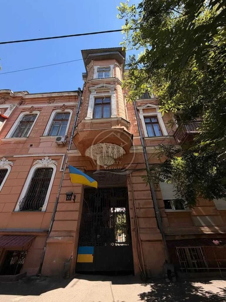 Продажа двухкомнатной квартиры в историческом центе КНЯЖЕСКА