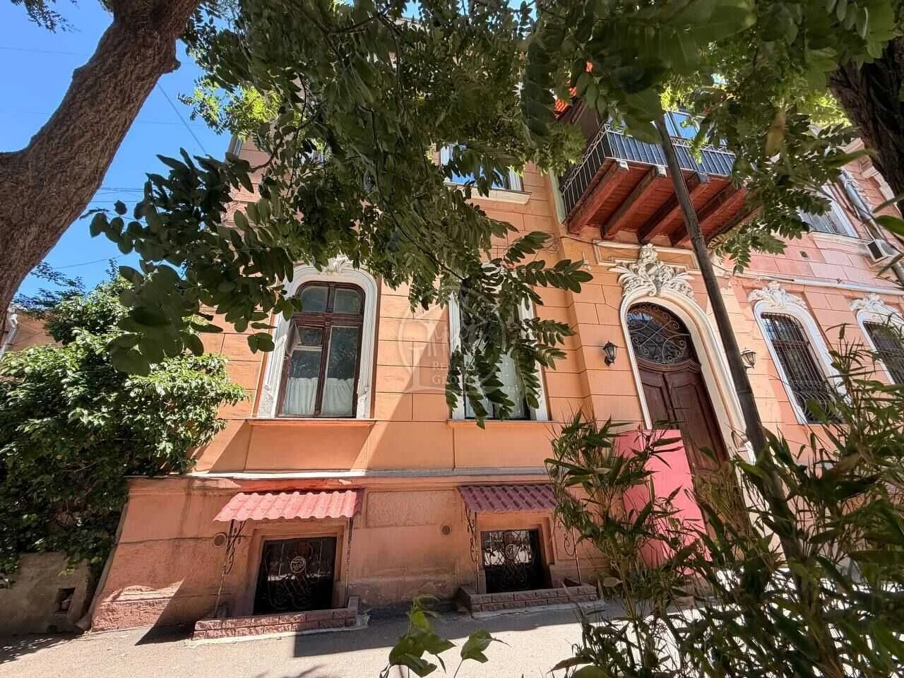 Продажа двухкомнатной квартиры в историческом центе КНЯЖЕСКА