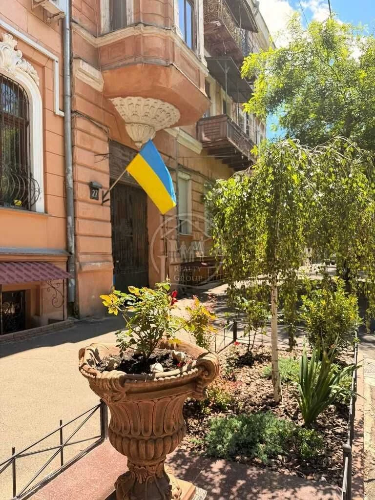 Продажа двухкомнатной квартиры в историческом центе КНЯЖЕСКА